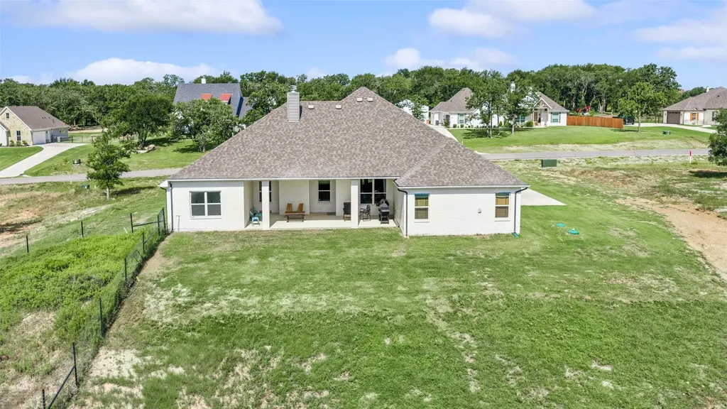180 Lucky Ridge Lane Boyd TX 76023