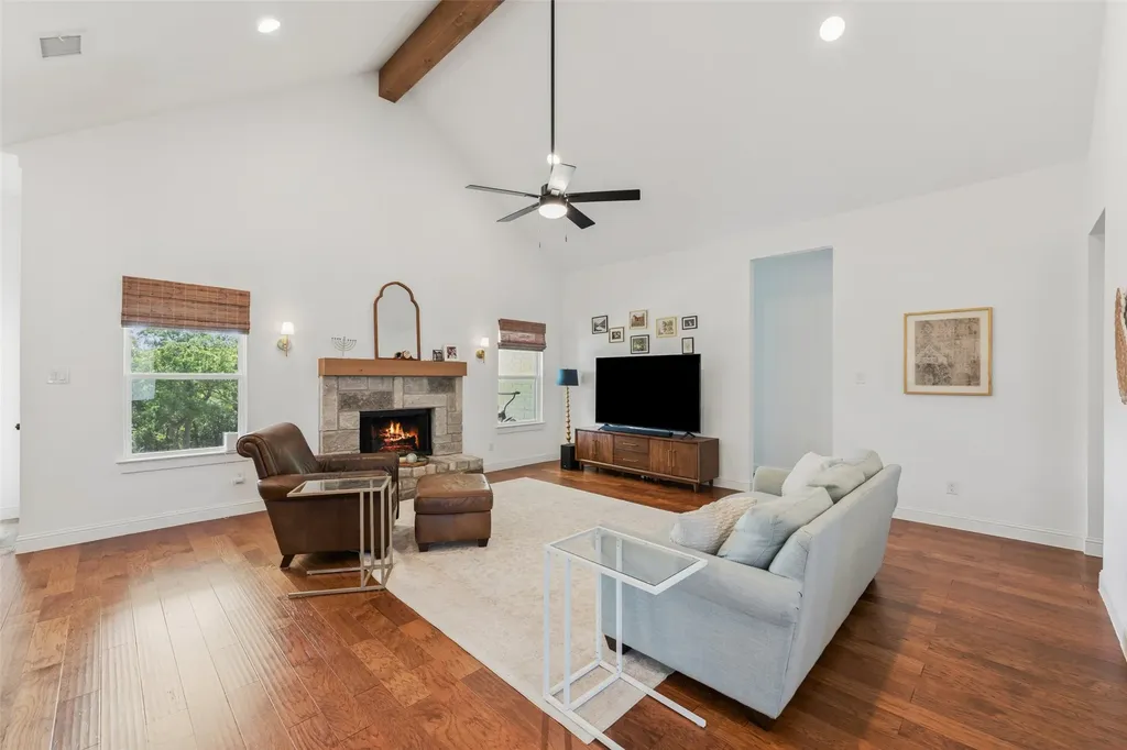 180 Lucky Ridge Lane Boyd TX 76023