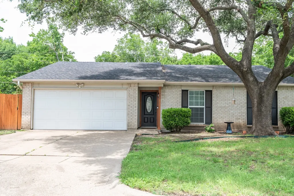 1903 Spies Springs Court Arlington TX 76006