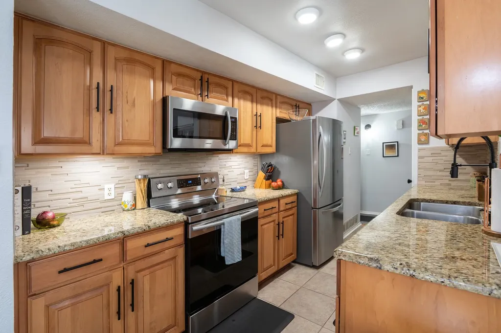 1903 Spies Springs Court Arlington TX 76006
