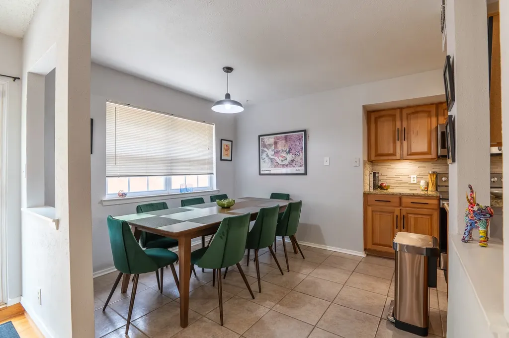 1903 Spies Springs Court Arlington TX 76006