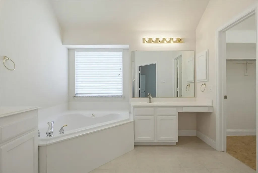 4402 Horizon Drive Garland TX 75043