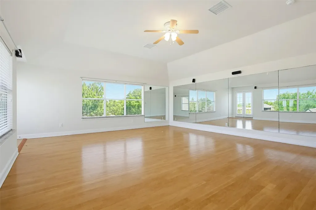 4402 Horizon Drive Garland TX 75043