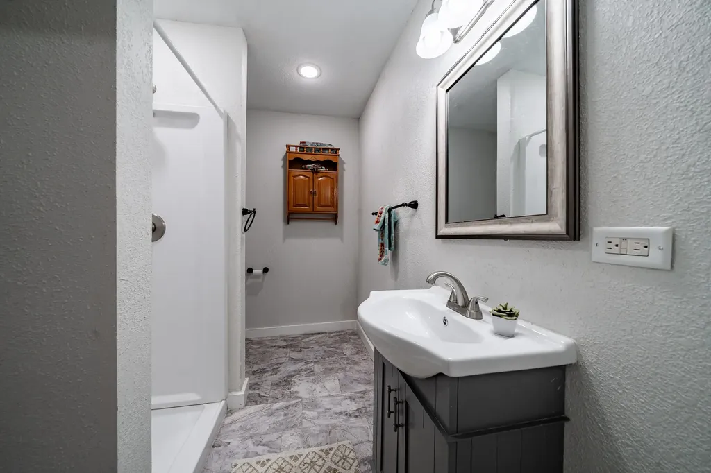 305 W Swenson Avenue Aspermont TX 79502