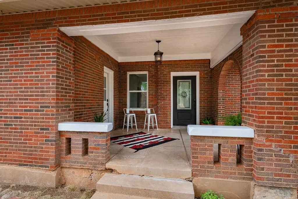 305 W Swenson Avenue Aspermont TX 79502