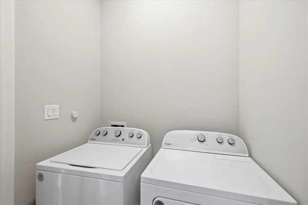 131 Garden Court E Arlington TX 76013