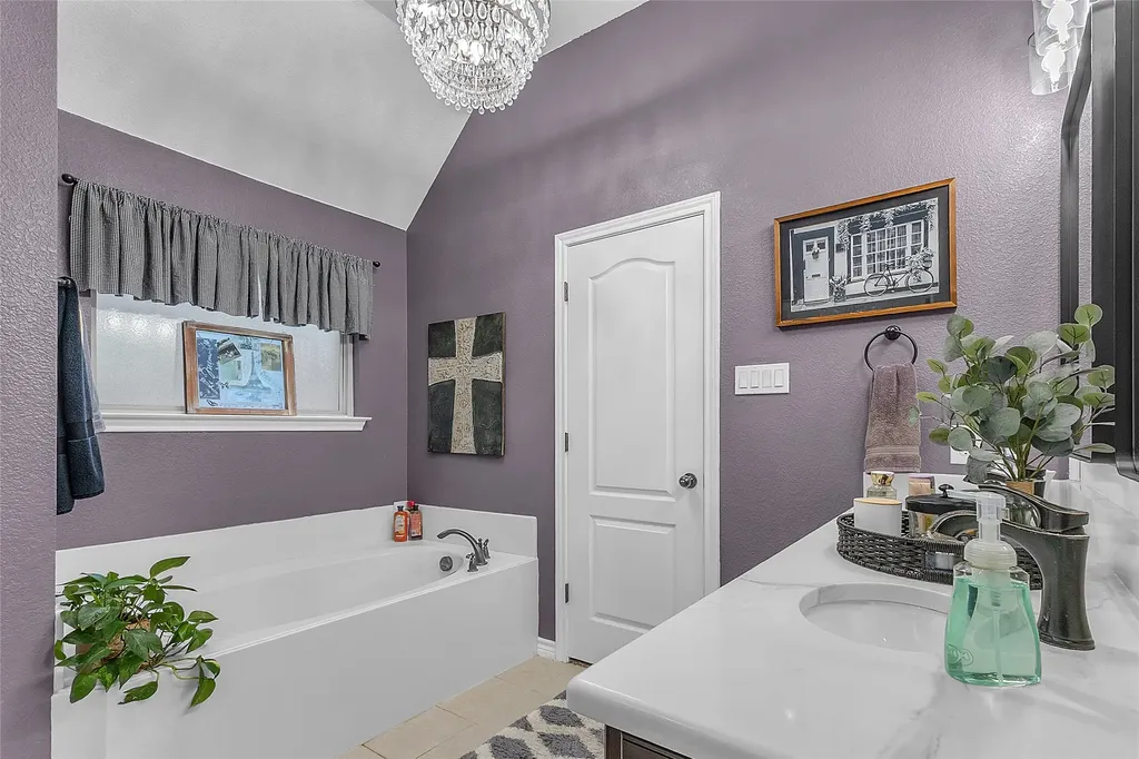 4512 Seventeen Lakes Court Fort Worth TX 76262