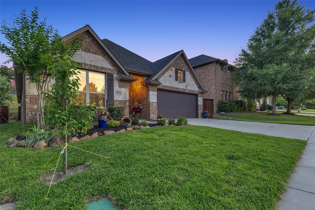 4512 Seventeen Lakes Court Fort Worth TX 76262