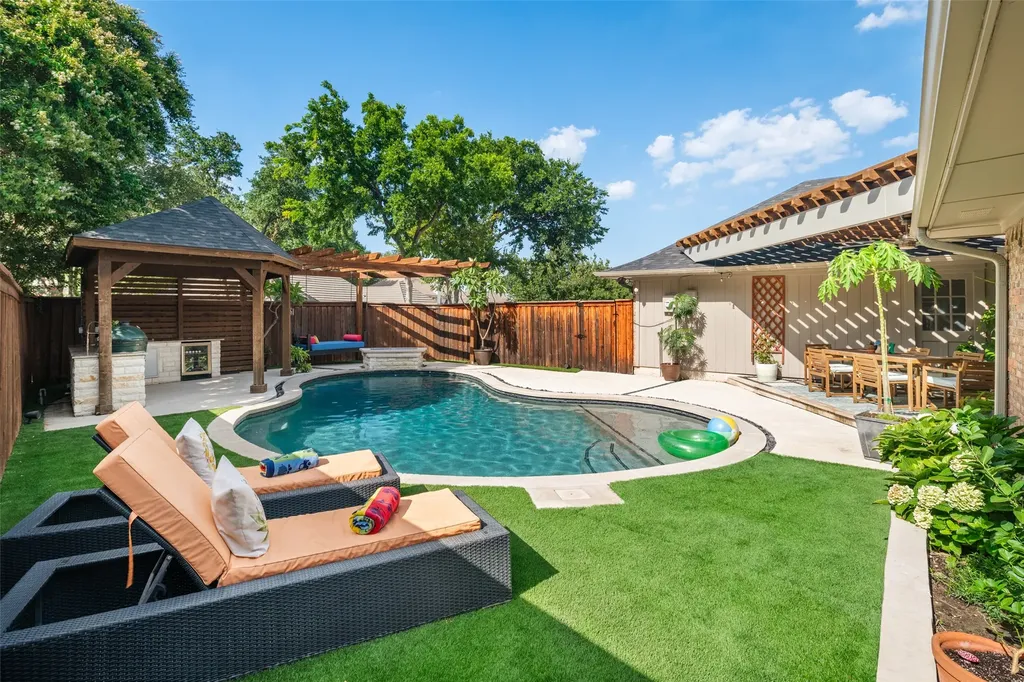 4237 Emerson Drive Plano TX 75093