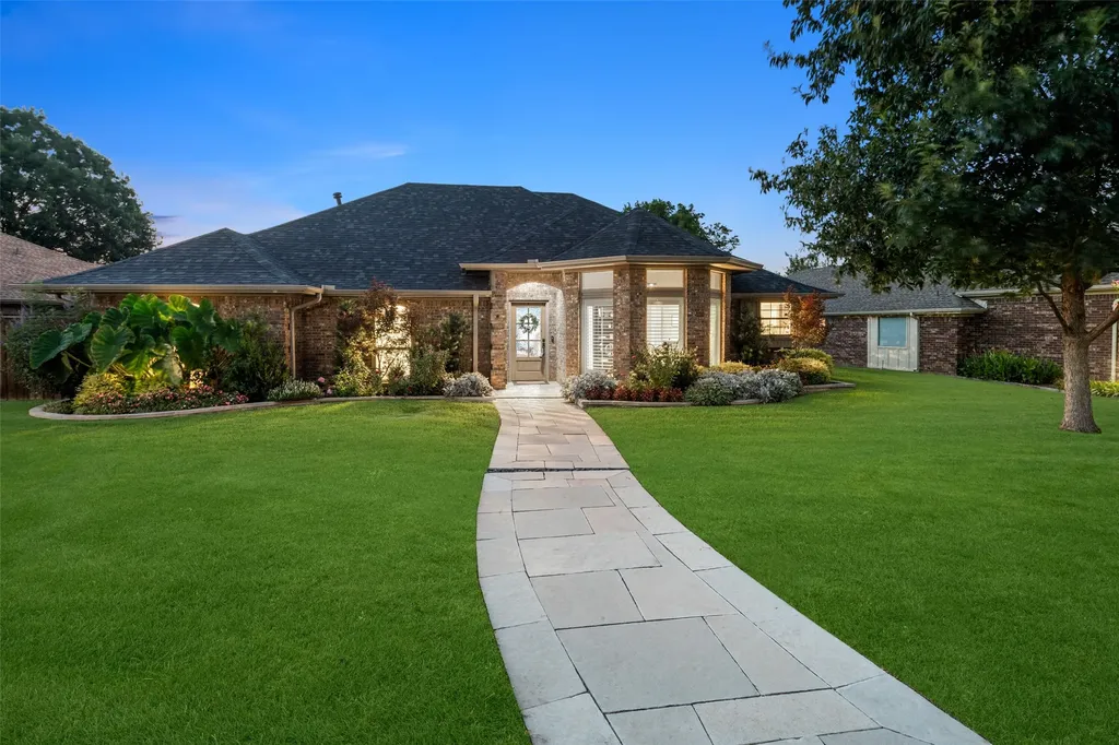 4237 Emerson Drive Plano TX 75093