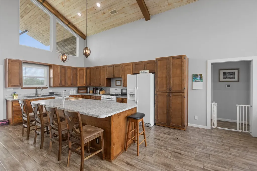 161 County Road 33450 Sumner TX 75486