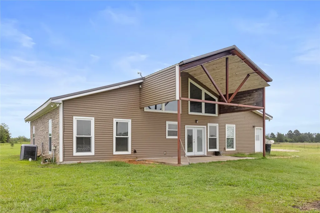 161 County Road 33450 Sumner TX 75486