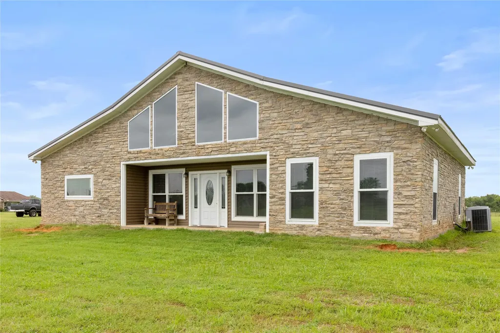 161 County Road 33450 Sumner TX 75486