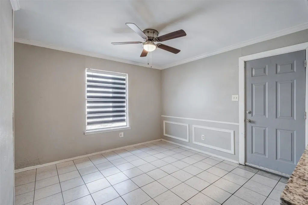 2904 S Fielder Road Arlington TX 76015