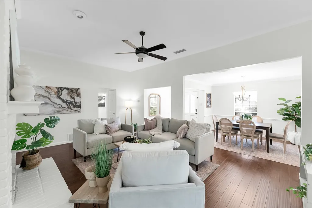 2600 Summertree Drive Carrollton TX 75006