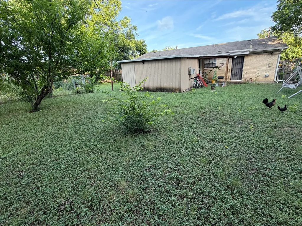 2329 Clover Ridge Drive Dallas TX 75216