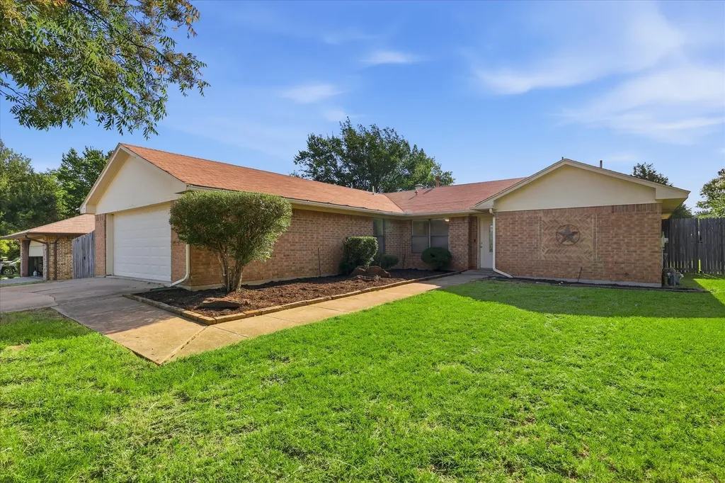 1815 Wisteria Street Denton TX 76205