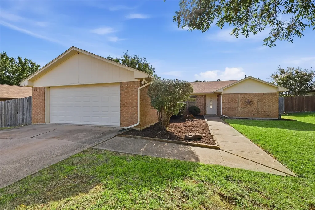 1815 Wisteria Street Denton TX 76205