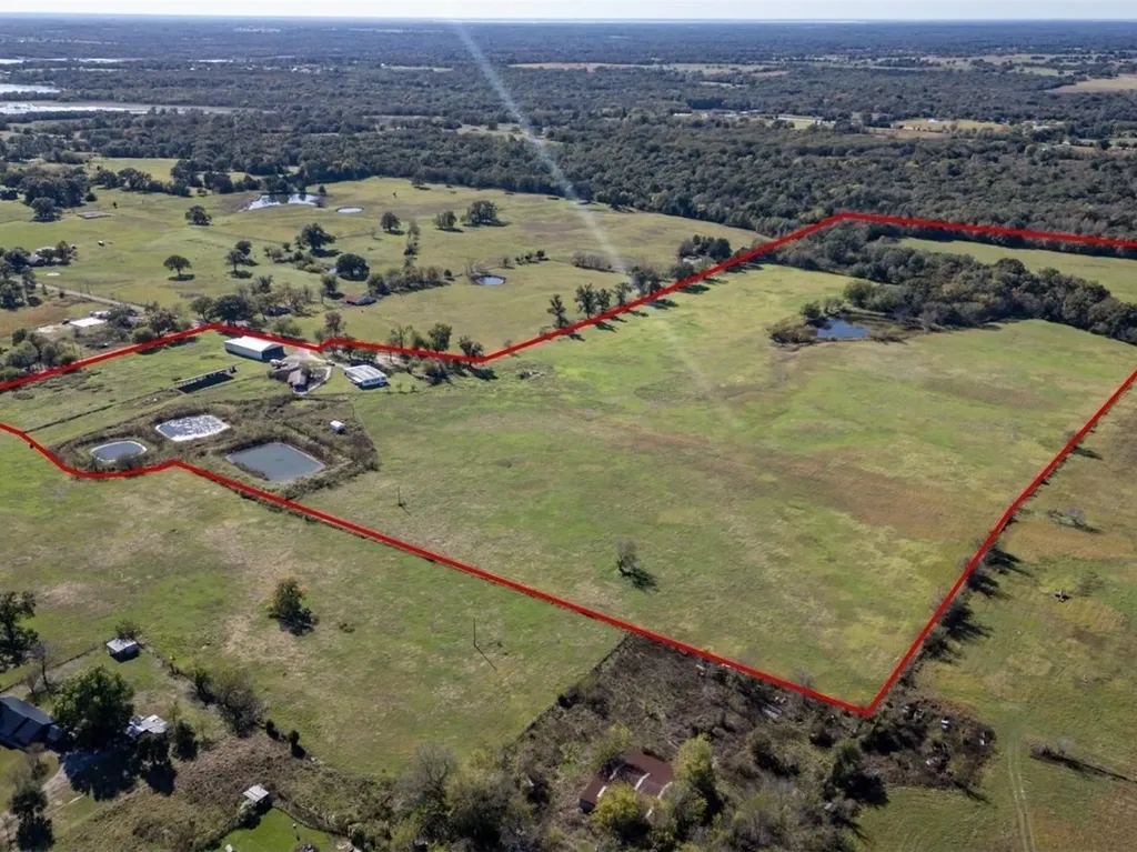 765 Rs County Road 3410 Emory TX 75440