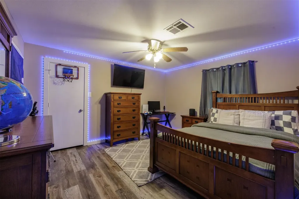 765 Rs County Road 3410 Emory TX 75440