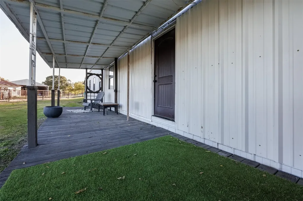 765 Rs County Road 3410 Emory TX 75440