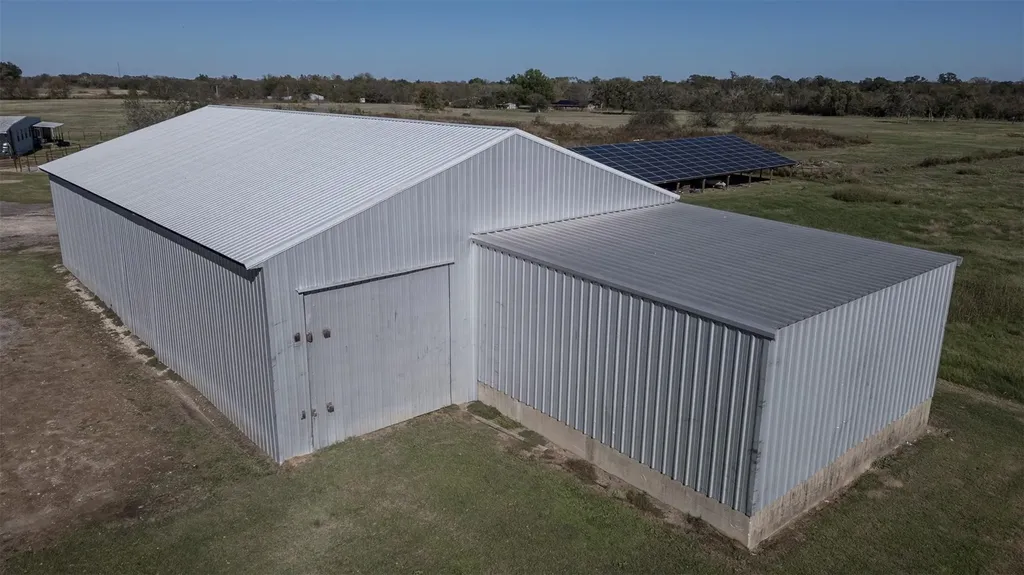 765 Rs County Road 3410 Emory TX 75440