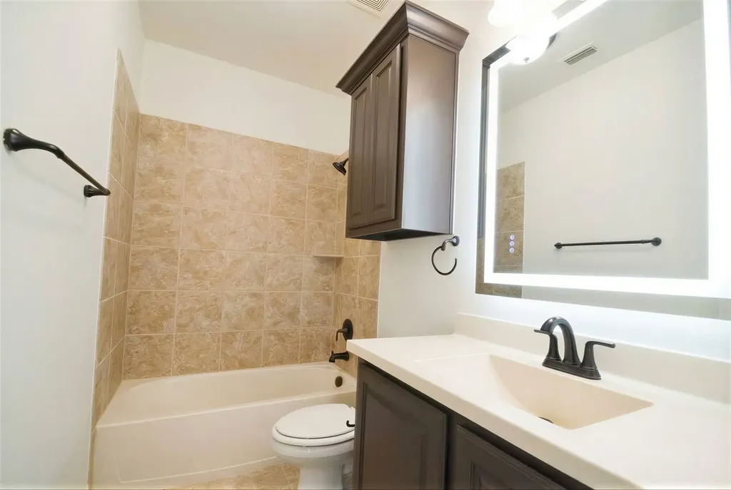 516 Four Stones Boulevard Lewisville TX 75056
