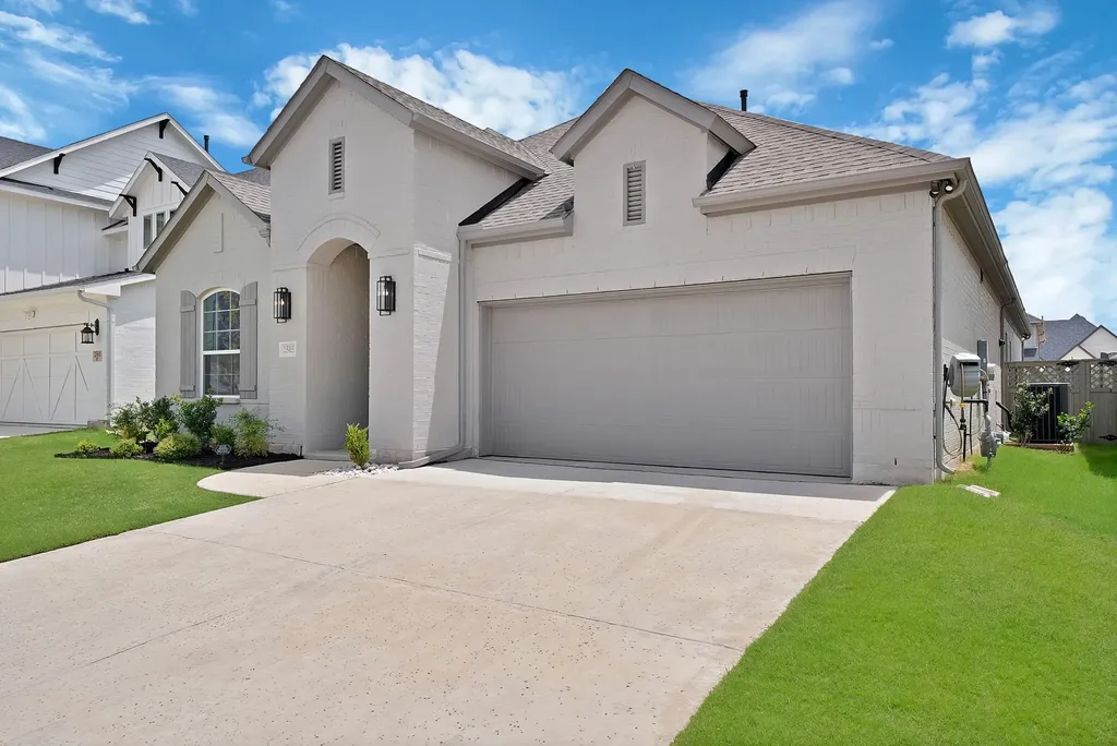 2505 Half Moon Way Northlake TX 76247