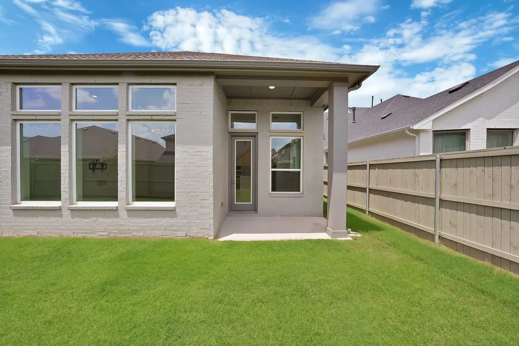 2505 Half Moon Way Northlake TX 76247