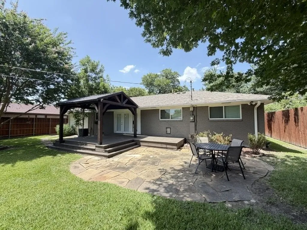 3158 Newcastle Drive Dallas TX 75220