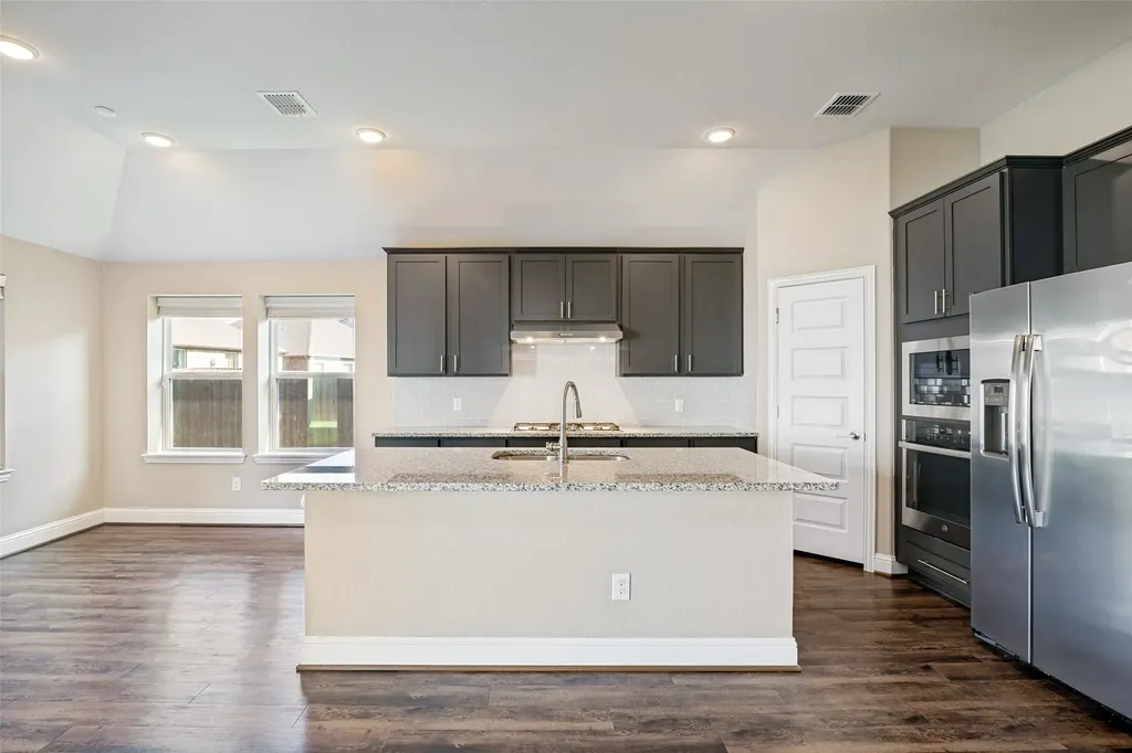 2272 Templin Avenue Forney TX 75126