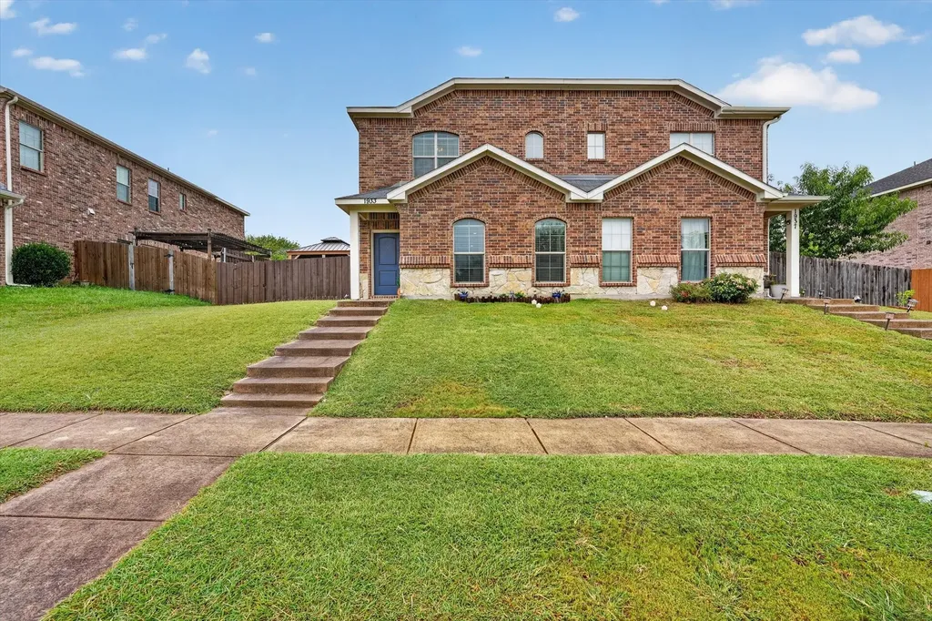 1933 Timber Oaks Drive Garland TX 75040