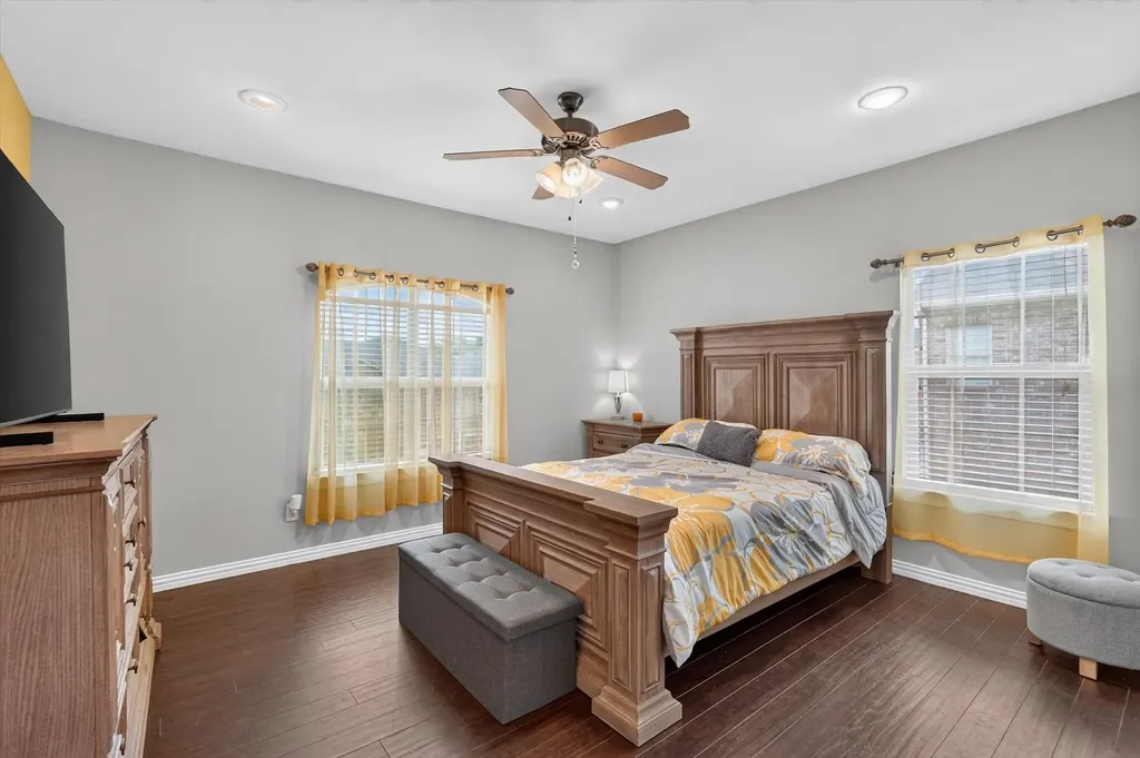1933 Timber Oaks Drive Garland TX 75040