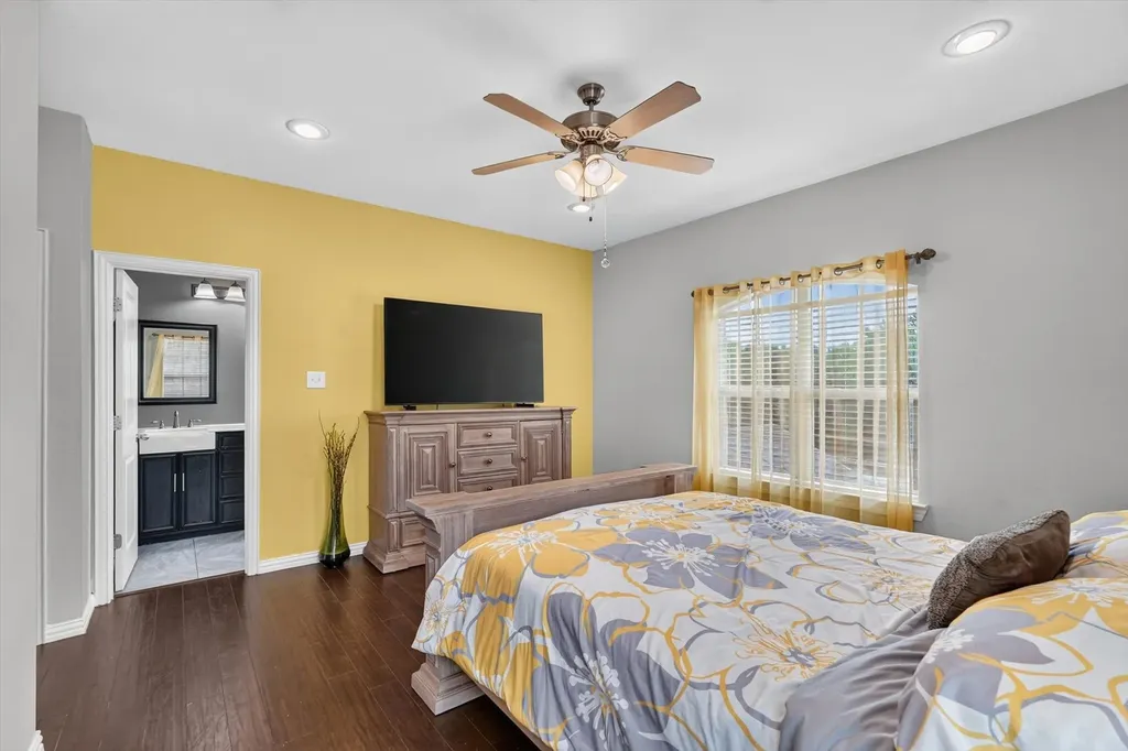 1933 Timber Oaks Drive Garland TX 75040