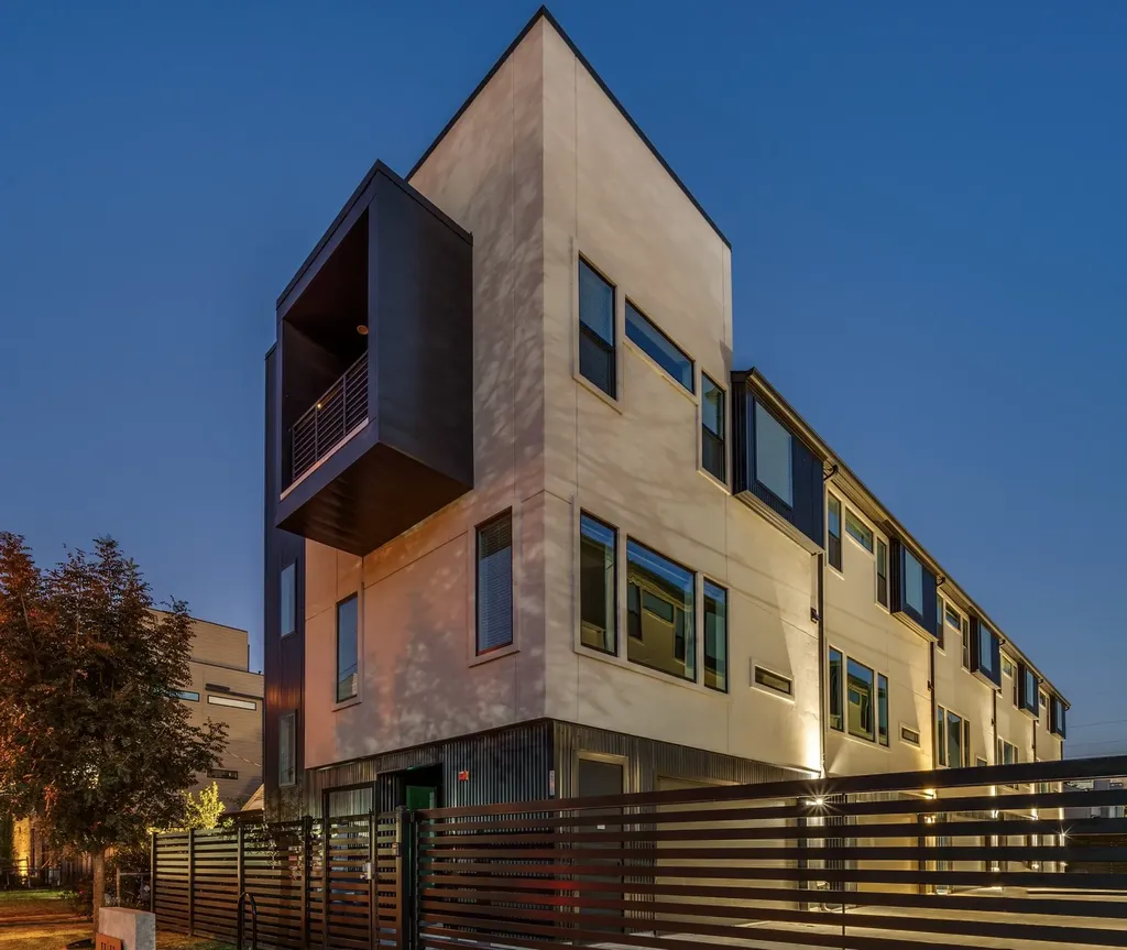 2906 Hawthorne Avenue Dallas TX 75219
