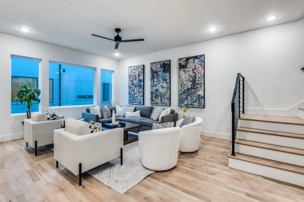 2906 Hawthorne Avenue Dallas TX 75219