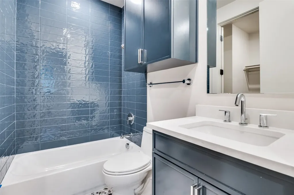 2906 Hawthorne Avenue Dallas TX 75219