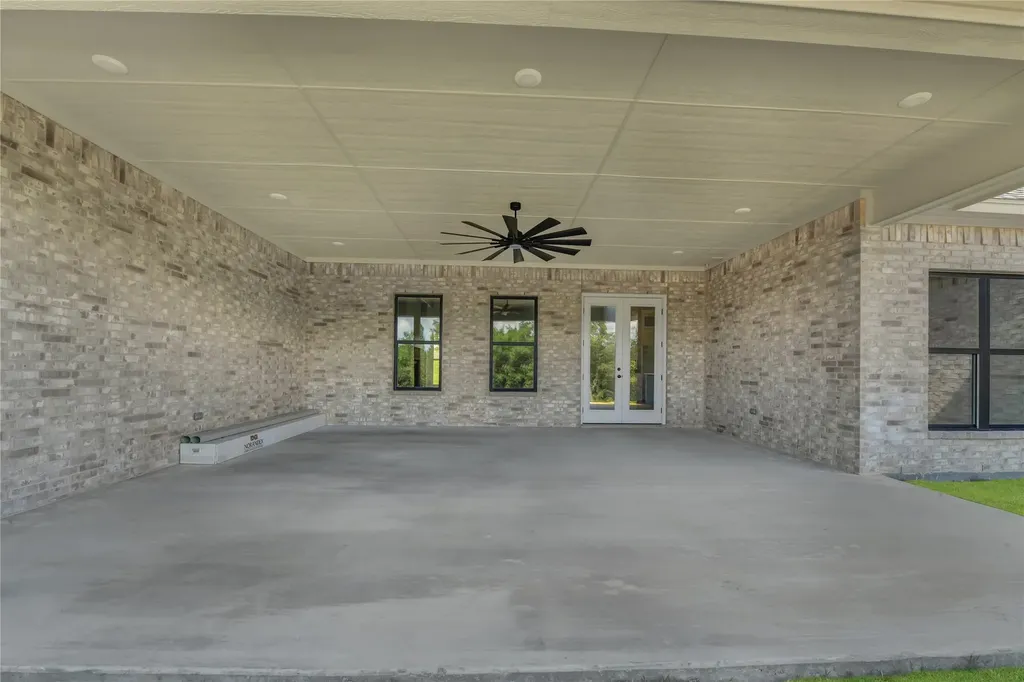 544 Aermotor Loop Weatherford TX 76085