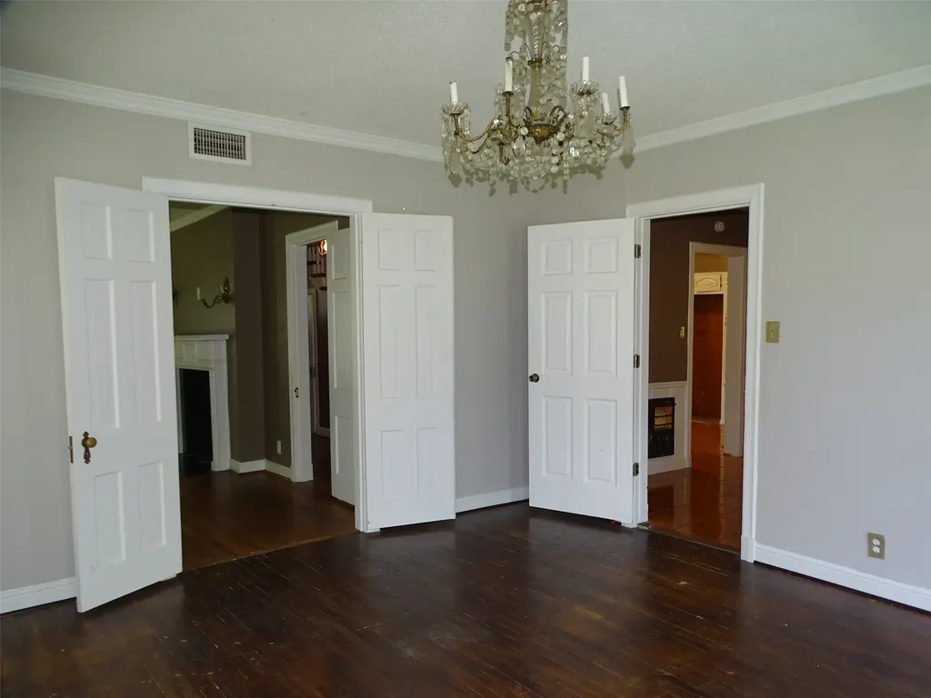 408 W Tyler Street Ennis TX 75119