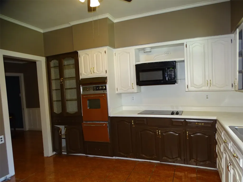 408 W Tyler Street Ennis TX 75119