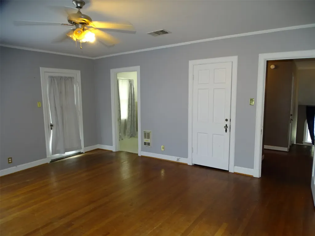 408 W Tyler Street Ennis TX 75119