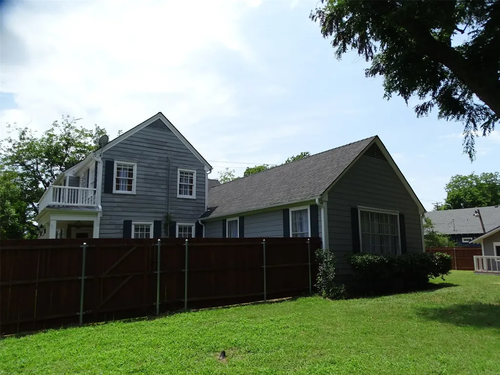 408 W Tyler Street Ennis TX 75119