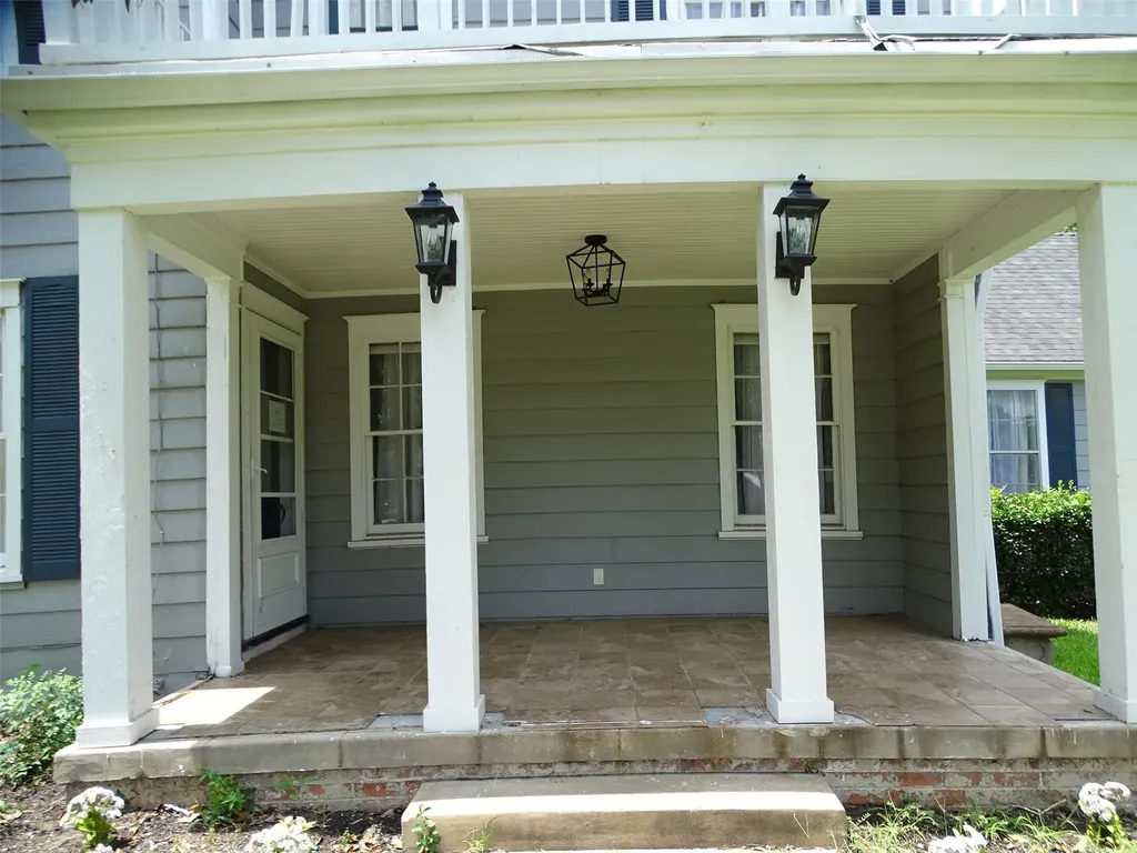 408 W Tyler Street Ennis TX 75119