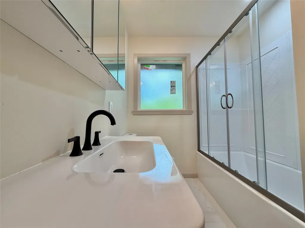 1812 Carlton Street Denton TX 76201
