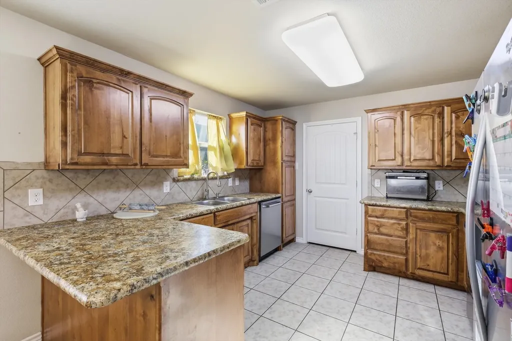 441 Buoy Drive Crowley TX 76036