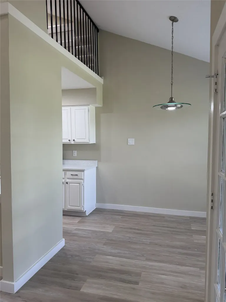 7525 Holly Hill Drive Dallas TX 75231