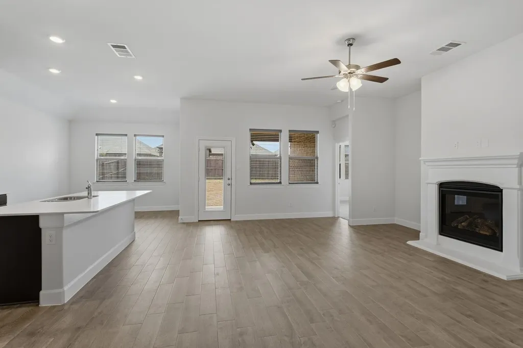 11136 Gold Pan Trail Aubrey TX 76227