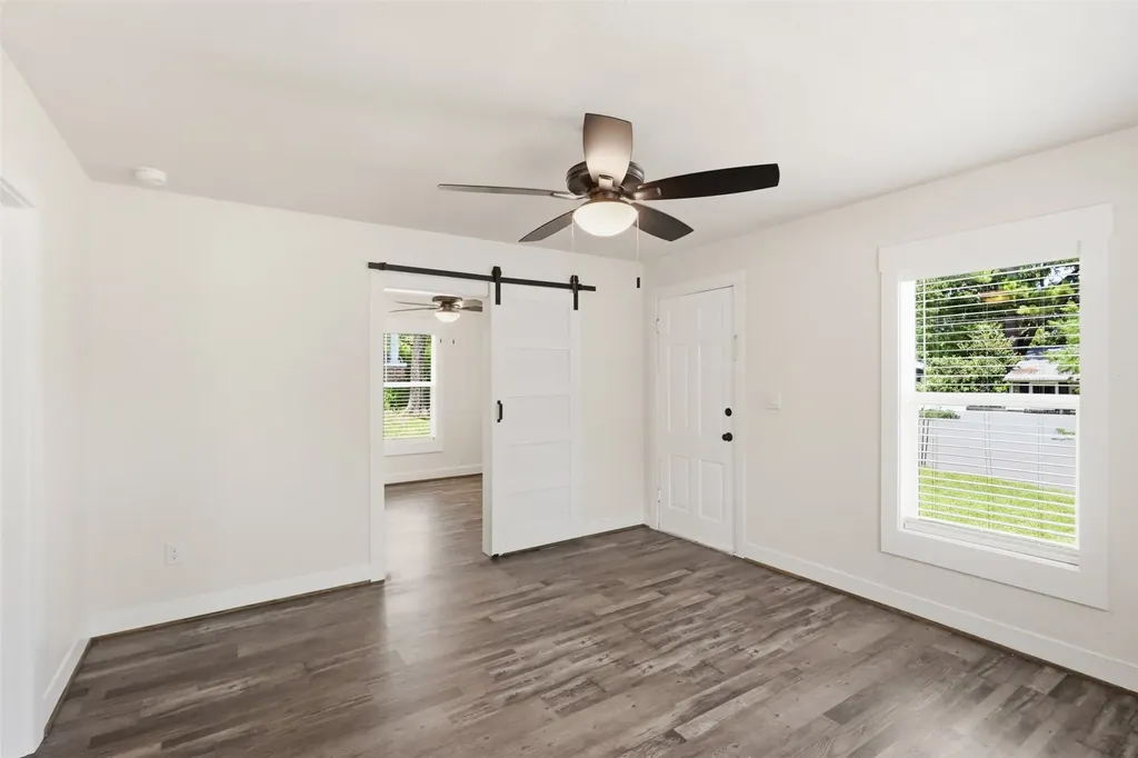 707 W Water Street Weatherford TX 76086