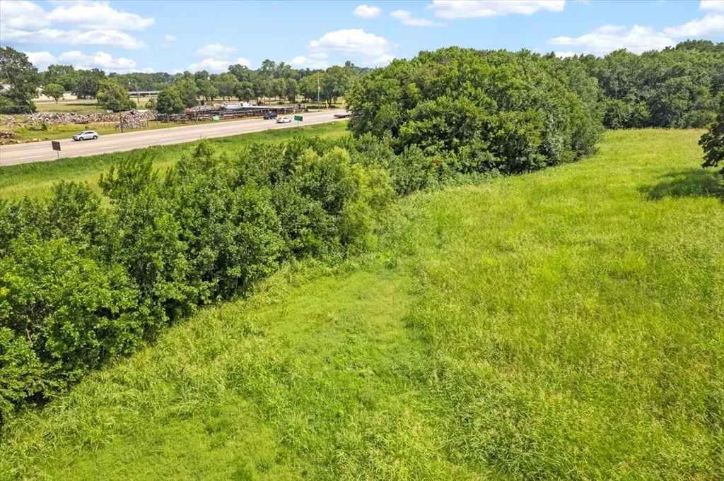 Westside W Tx-121 Highway Bonham TX 75418