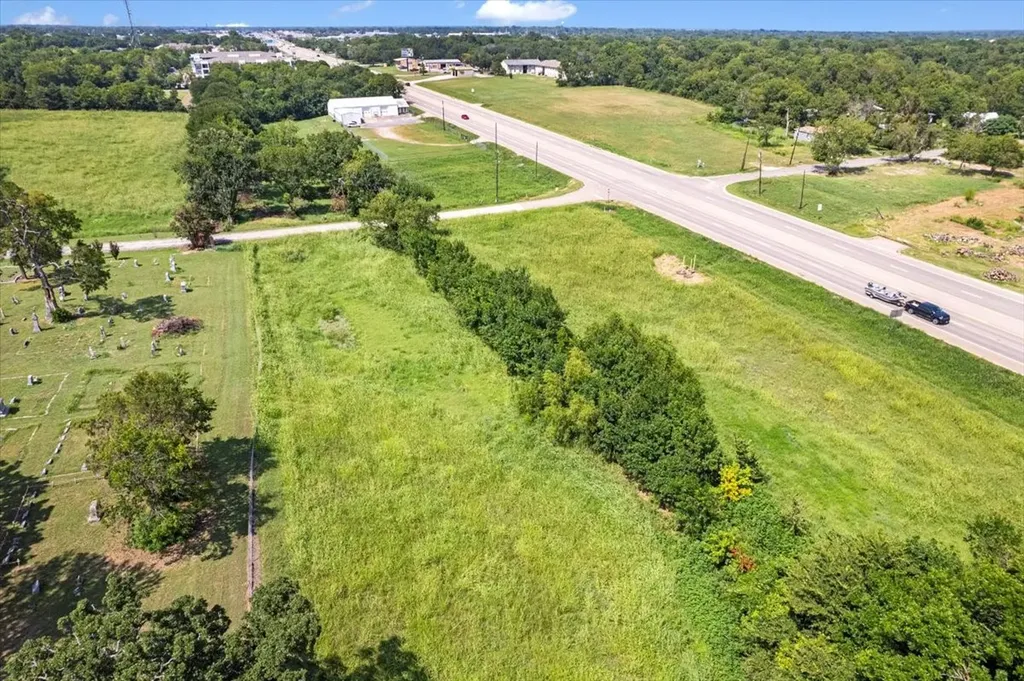 Westside W Tx-121 Highway Bonham TX 75418